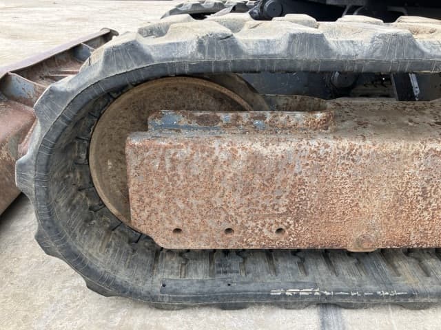 MINI EXCAVATOR — Auction (lot 8451-155)