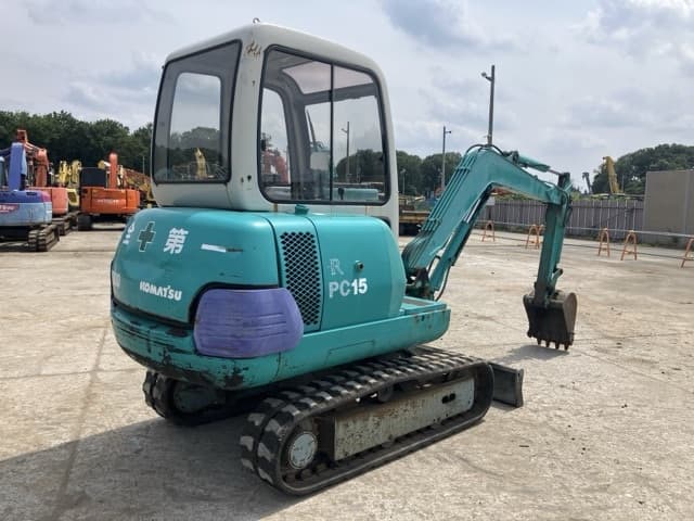MINI EXCAVATOR — Auction (lot 8451-157)