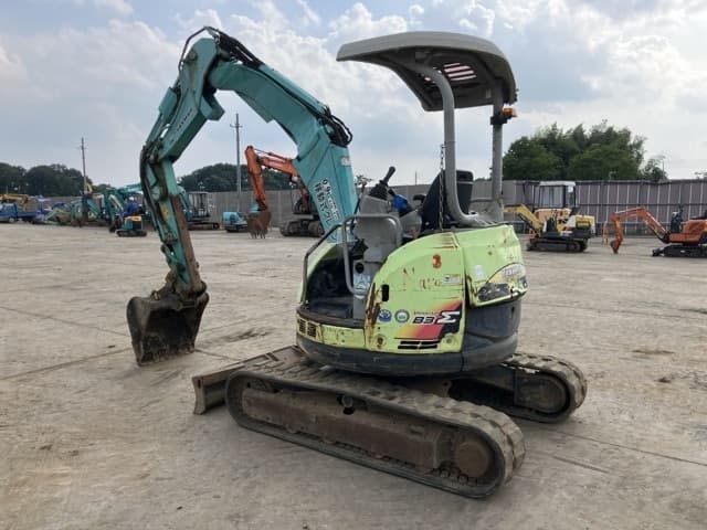 MINI EXCAVATOR — Auction (lot 8451-164)