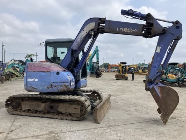 EXCAVATOR — Auction (lot 8451-166)