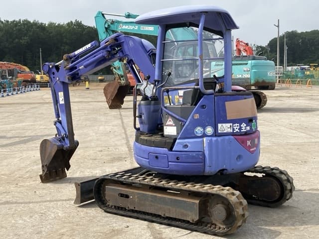 MINI EXCAVATOR — Auction (lot 8451-17)