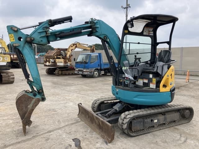 MINI EXCAVATOR — Auction (lot 8451-171)