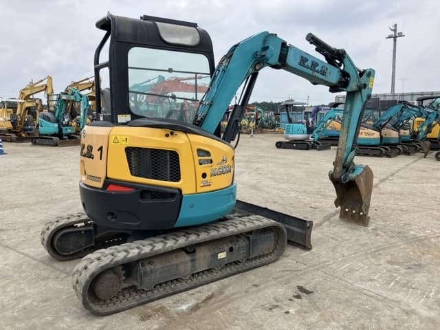 MINI EXCAVATOR — Auction (lot 8451-171)