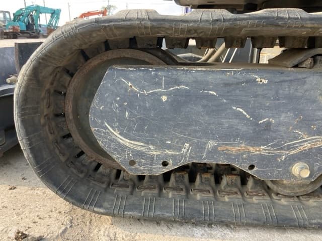 MINI EXCAVATOR — Auction (lot 8451-172)