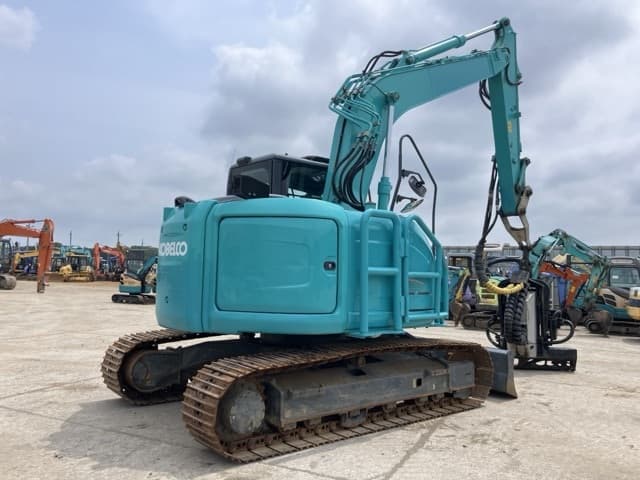 EXCAVATOR — Auction (lot 8451-176)