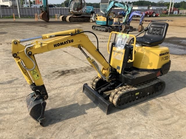 MINI EXCAVATOR — Auction (lot 8451-178)