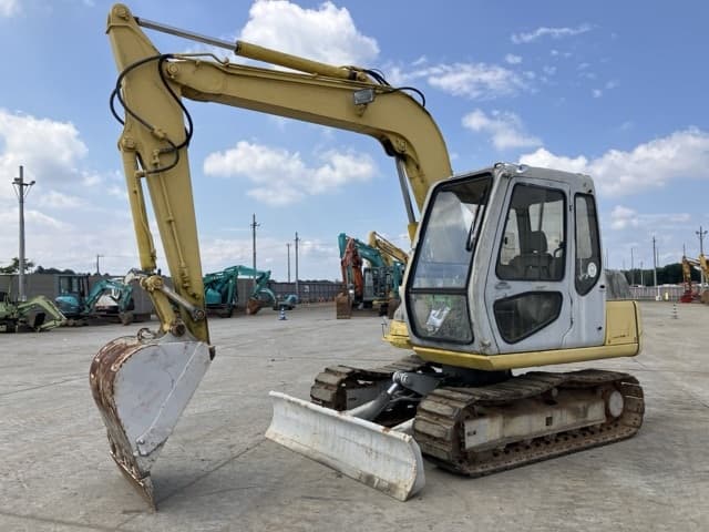 EXCAVATOR — Auction (lot 8451-18)