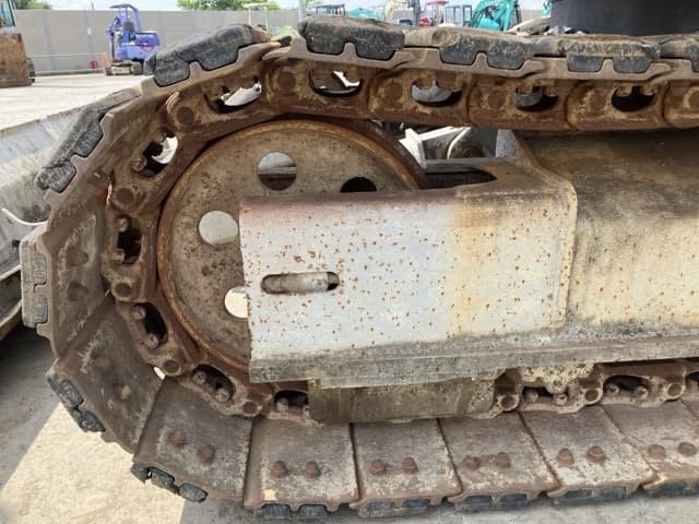 EXCAVATOR — Auction (lot 8451-18)