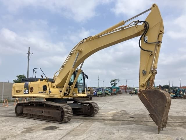 EXCAVATOR — Auction (lot 8451-181)