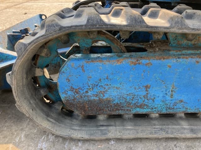 MINI EXCAVATOR — Auction (lot 8451-183)