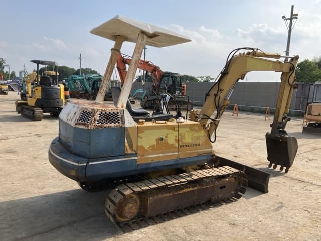 MINI EXCAVATOR — Auction (lot 8451-188)