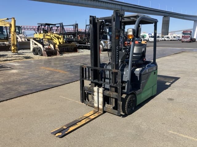 Battery Forklift — Auction (lot 8451-19001)