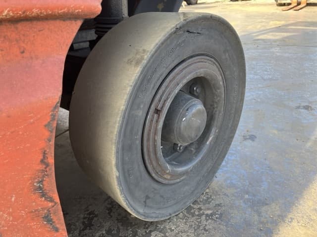 Battery Forklift — Auction (lot 8451-19005)