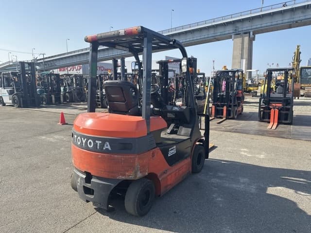 Battery Forklift — Auction (lot 8451-19009)