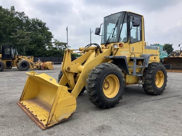 WHEEL LOADER — Auction (lot 8451-195)
