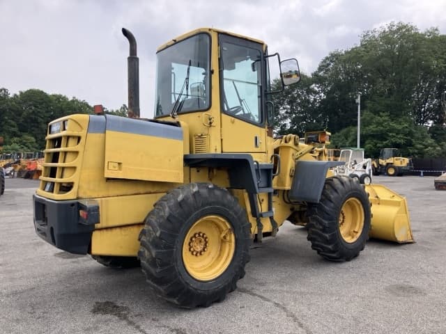 WHEEL LOADER — Auction (lot 8451-195)