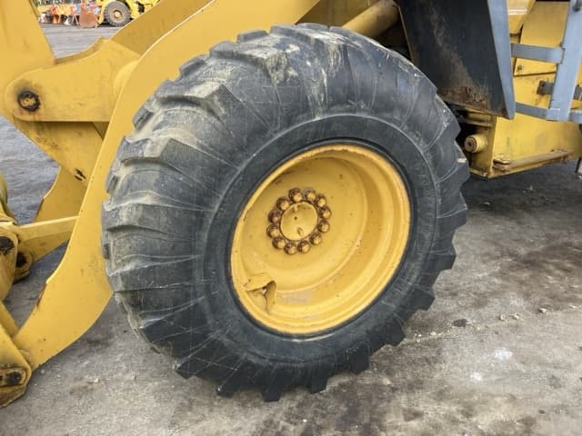 WHEEL LOADER — Auction (lot 8451-195)