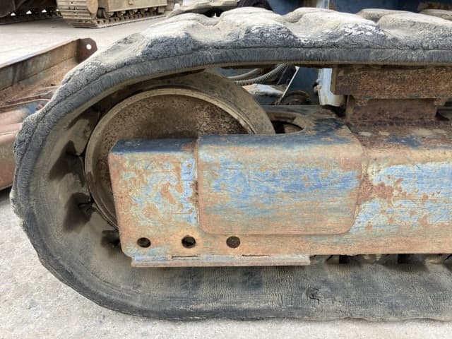 MINI EXCAVATOR — Auction (lot 8451-196)