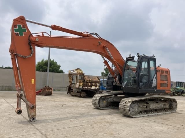 EXCAVATOR — Auction (lot 8451-199)