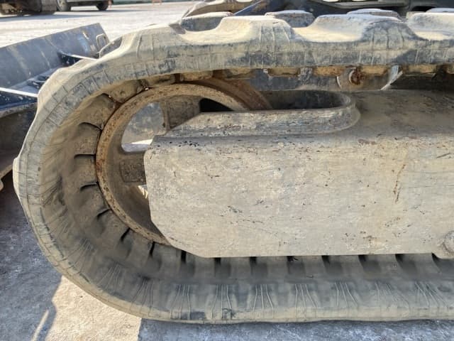 MINI EXCAVATOR — Auction (lot 8451-20)