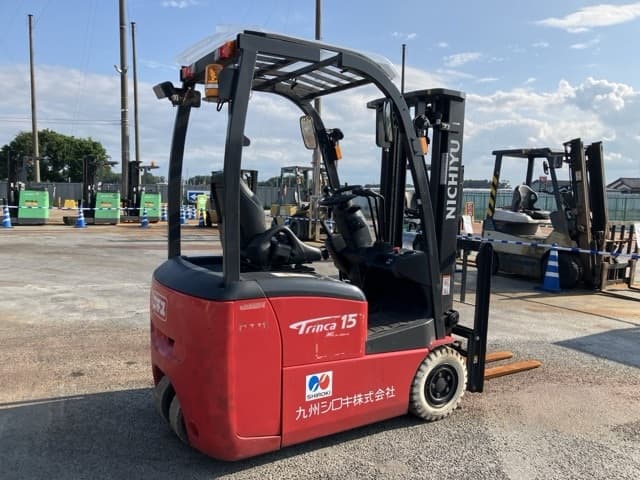 Battery Forklift — Auction (lot 8451-2012)