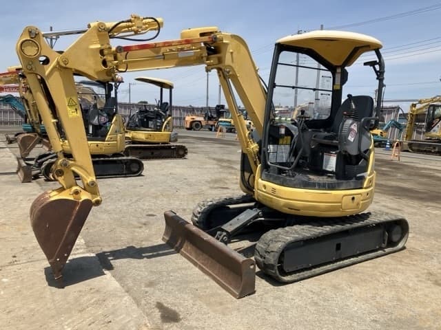 MINI EXCAVATOR — Auction (lot 8451-202)