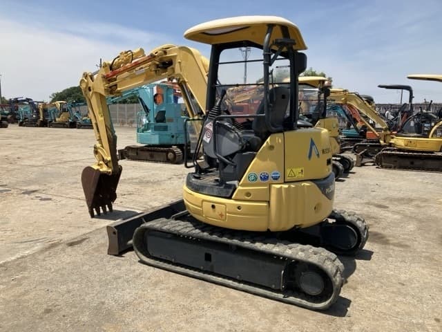 MINI EXCAVATOR — Auction (lot 8451-202)