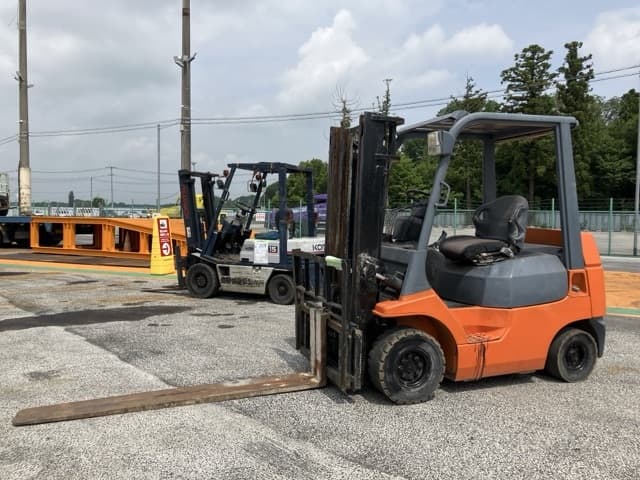 Forklift — Auction (lot 8451-2028)