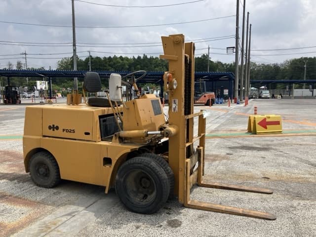 Forklift — Auction (lot 8451-2029)