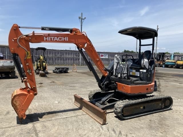 MINI EXCAVATOR — Auction (lot 8451-203)