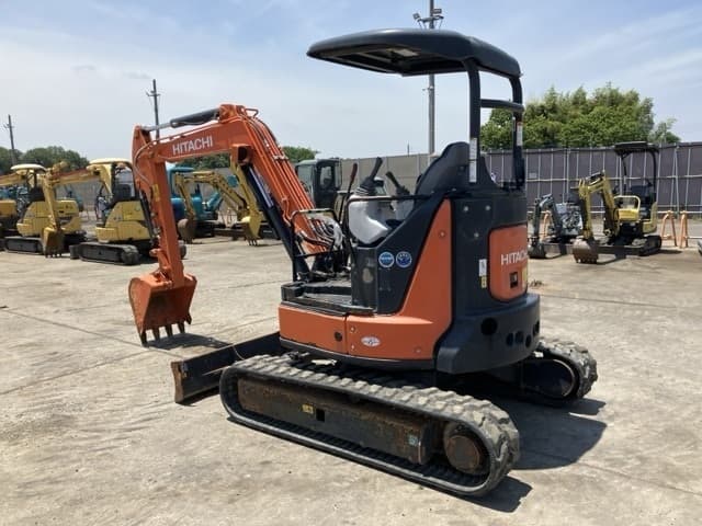 MINI EXCAVATOR — Auction (lot 8451-203)