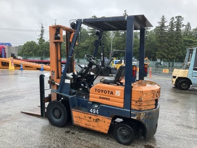 Forklift — Auction (lot 8451-2033)