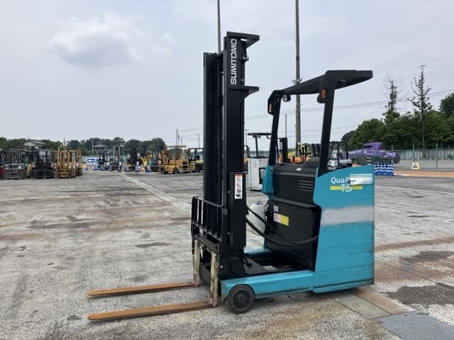 Reach Forklift — Auction (lot 8451-2035)