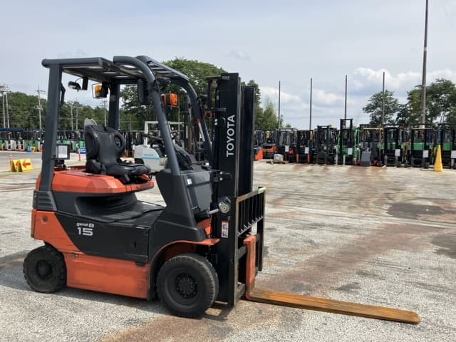 Battery Forklift — Auction (lot 8451-2038)