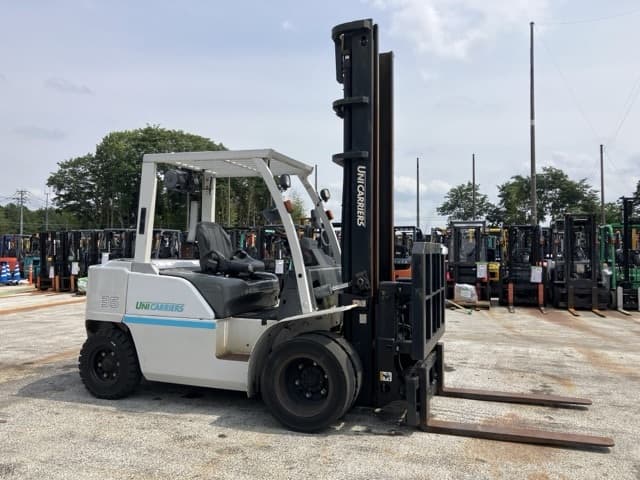 Forklift — Auction (lot 8451-2039)