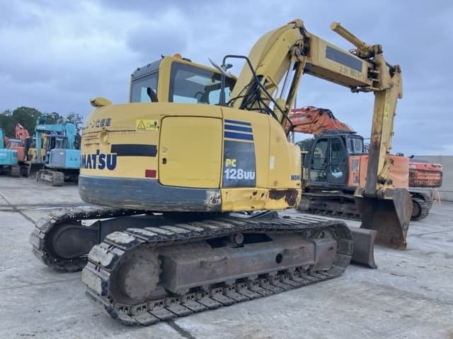 EXCAVATOR — Auction (lot 8451-204)