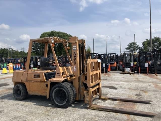 Forklift — Auction (lot 8451-2041)