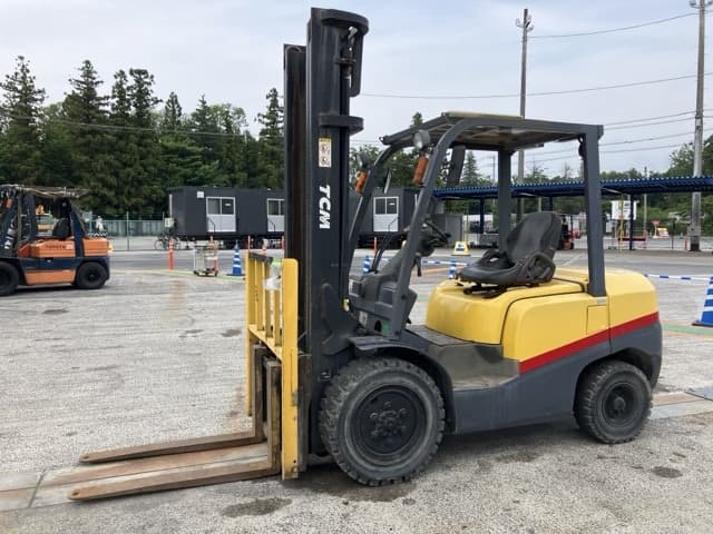 Forklift — Auction (lot 8451-2047)