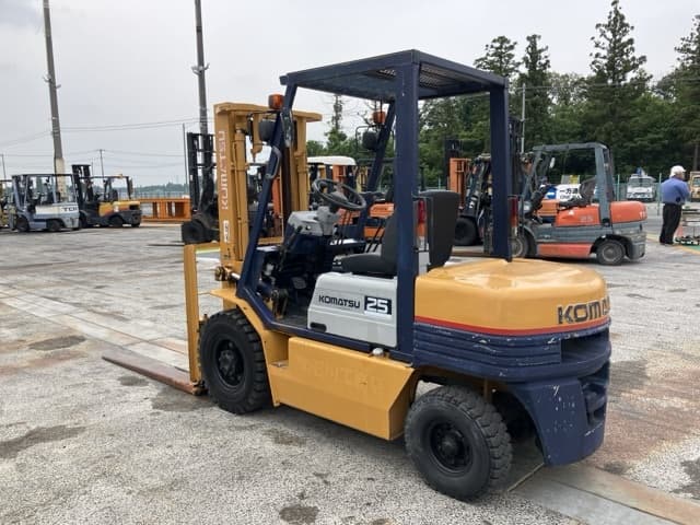 Forklift — Auction (lot 8451-2050)