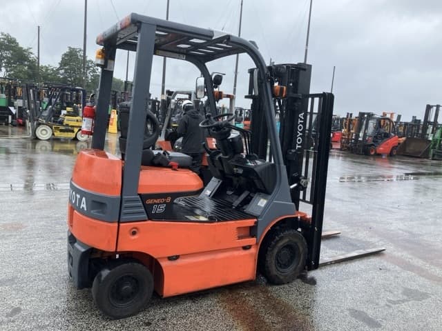 Battery Forklift — Auction (lot 8451-2063)