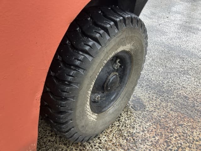 Forklift — Auction (lot 8451-2065)