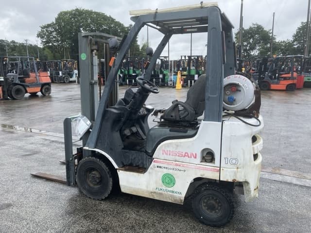 Forklift — Auction (lot 8451-2074)