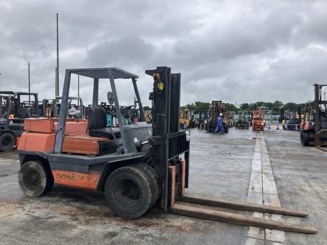 Forklift — Auction (lot 8451-2078)