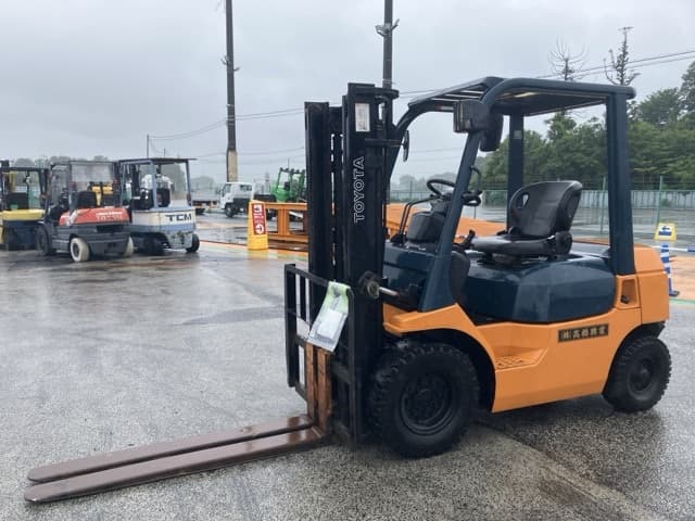 Forklift — Auction (lot 8451-2081)