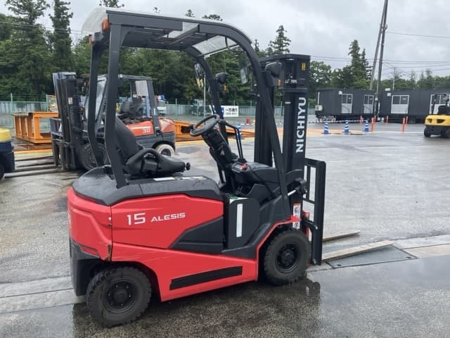 Battery Forklift — Auction (lot 8451-2082)