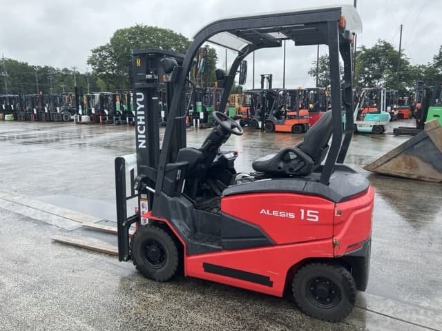 Battery Forklift — Auction (lot 8451-2082)