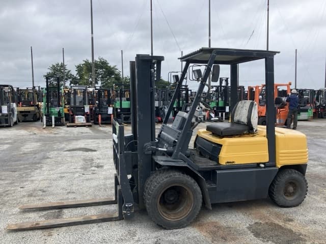 Forklift — Auction (lot 8451-2086)