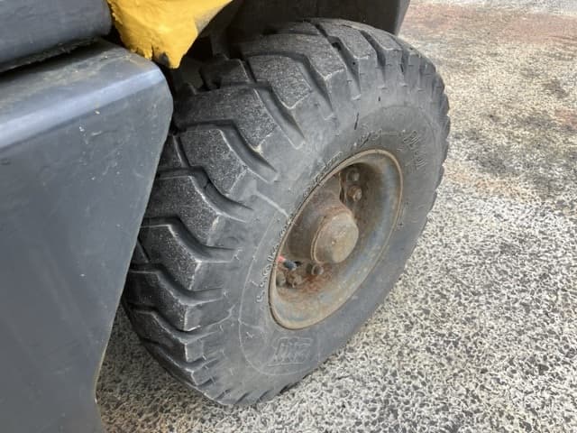 Forklift — Auction (lot 8451-2086)