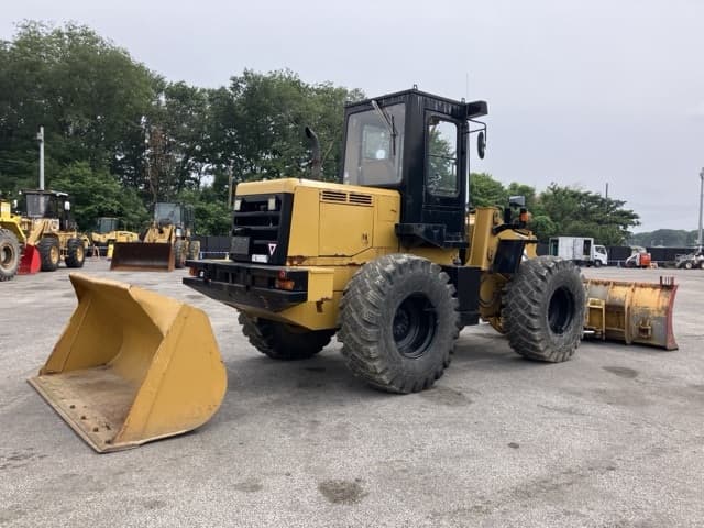 WHEEL LOADER — Auction (lot 8451-211)