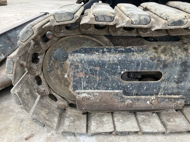 MINI EXCAVATOR — Auction (lot 8451-212)